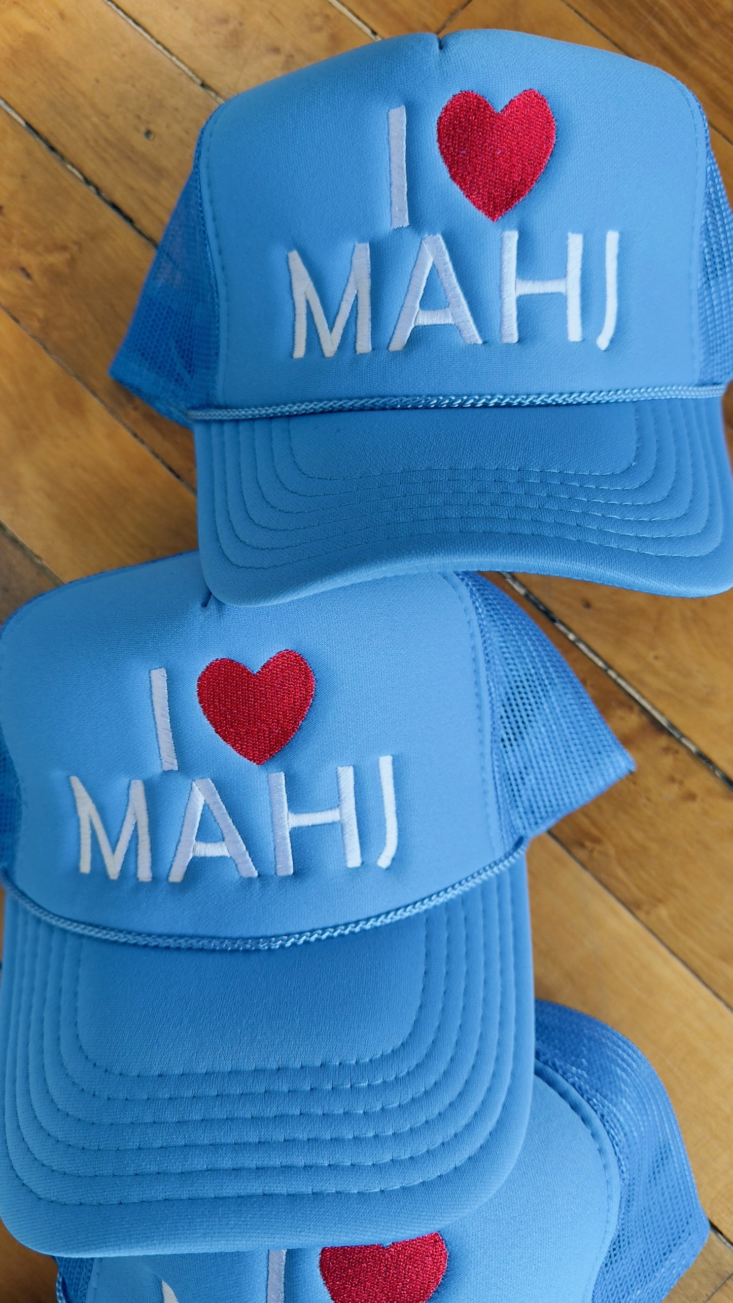I 🫶 Mahj Hat