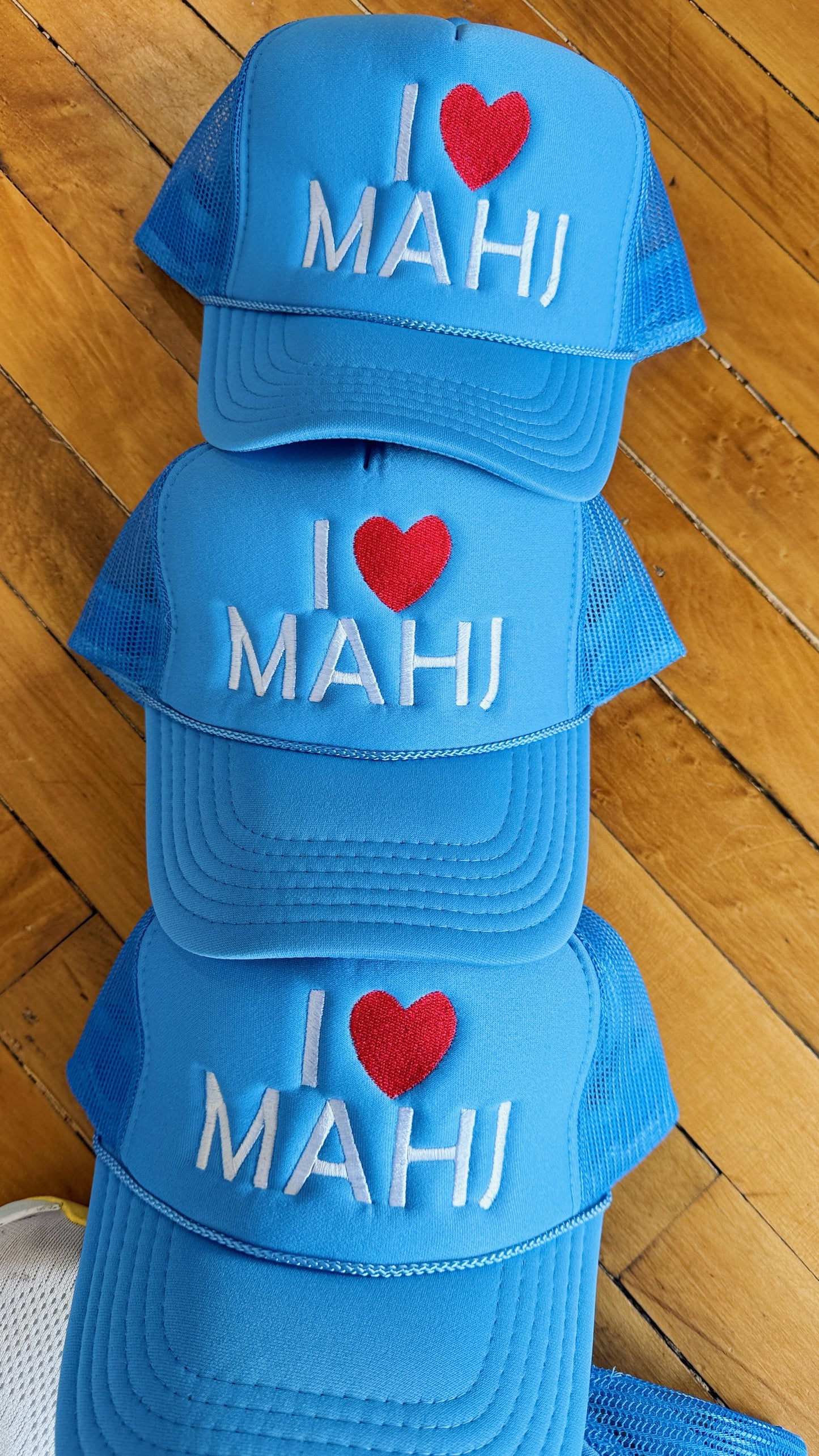 I 🫶 Mahj Hat