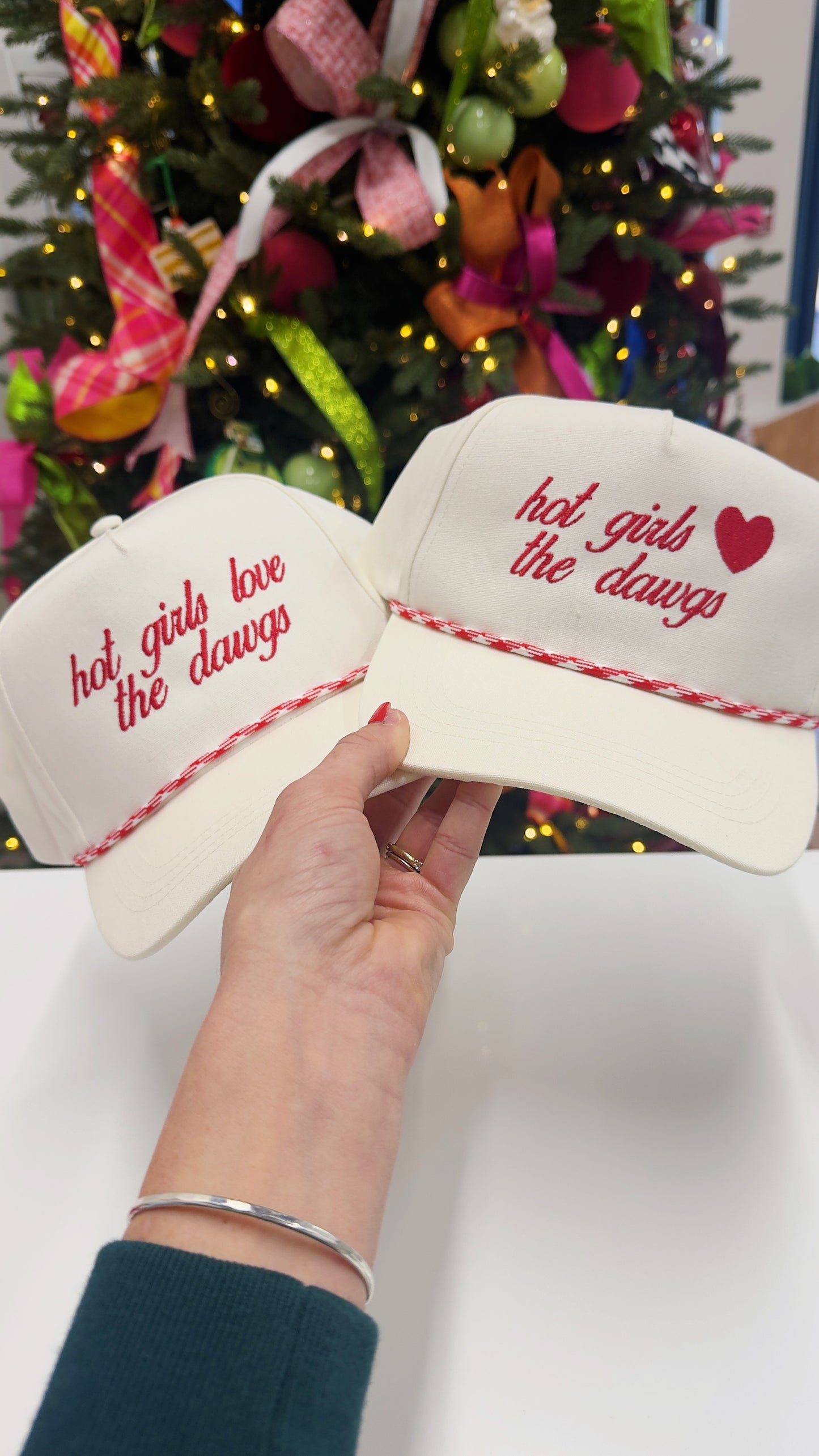 Hot Girls Love The Dawgs Hat